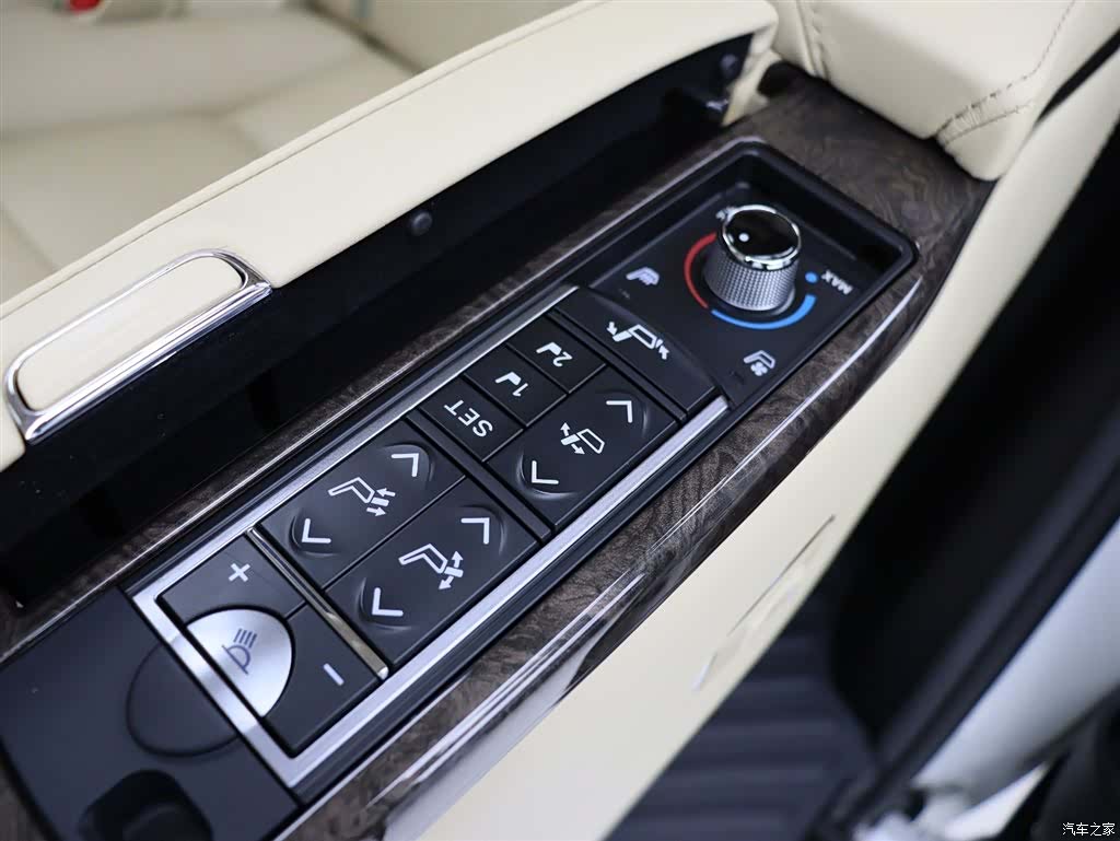 Toyota Alphard, 2021 13