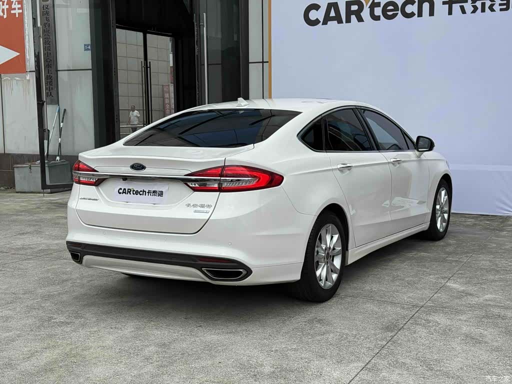 Ford Mondeo, 2017 12