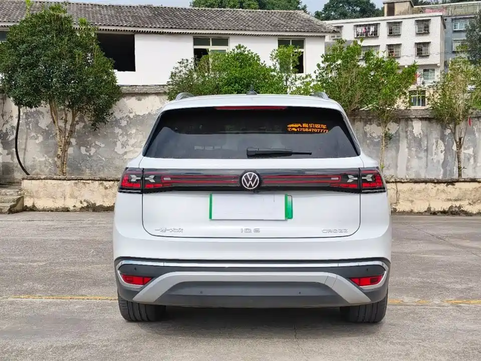 Volkswagen ID.6 CROZZ