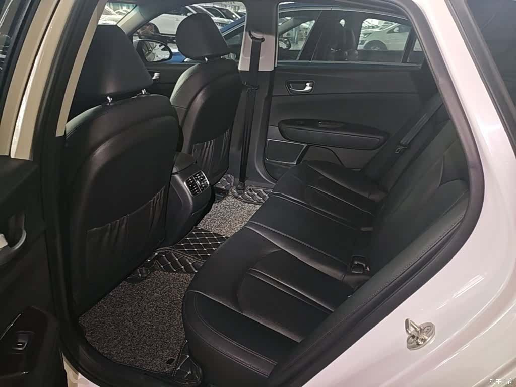 Kia K5, 2019 17