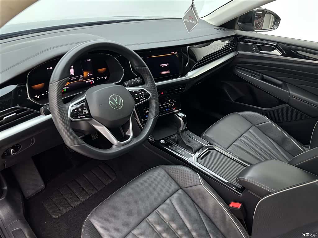 Volkswagen Passat, 2023 16