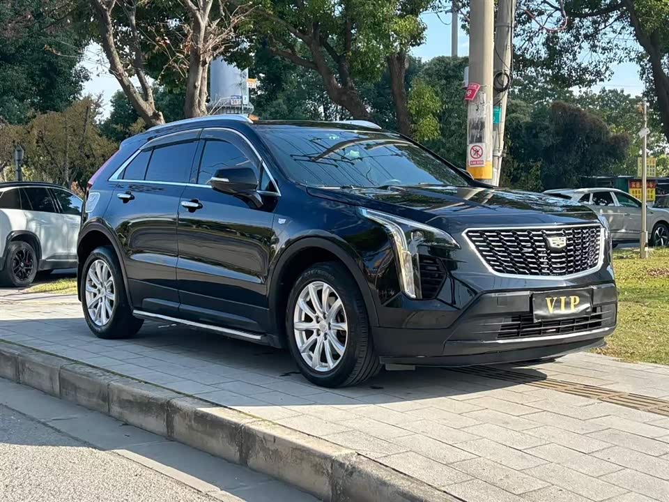 Cadillac XT4