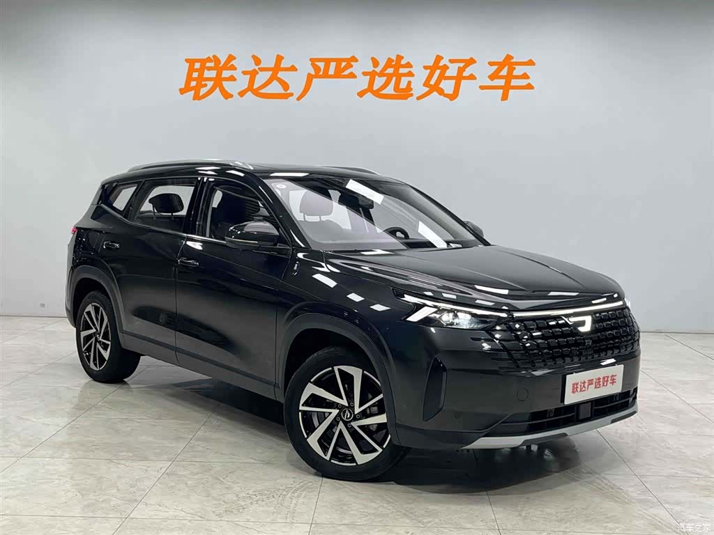 Volkswagen VS8, 2025 23
