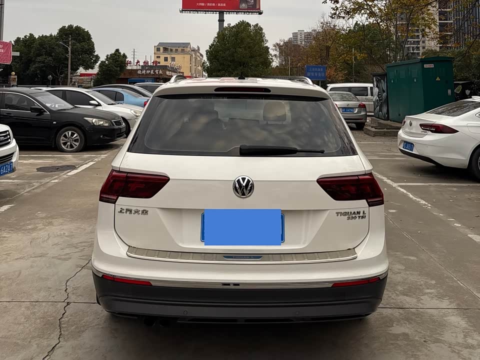 Volkswagen Tiguan L