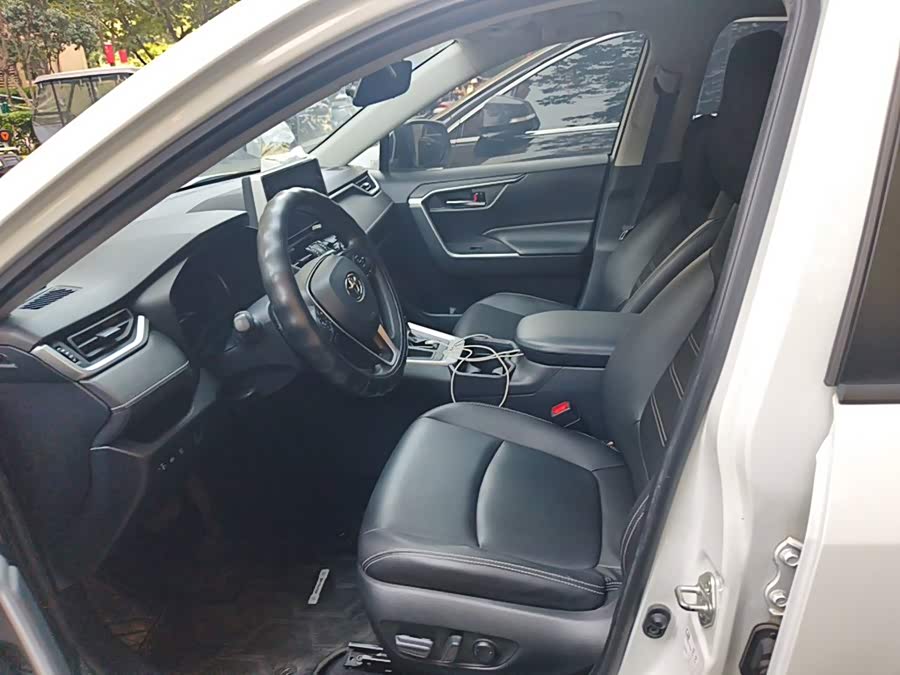 Toyota RAV4 2020, фото 16
