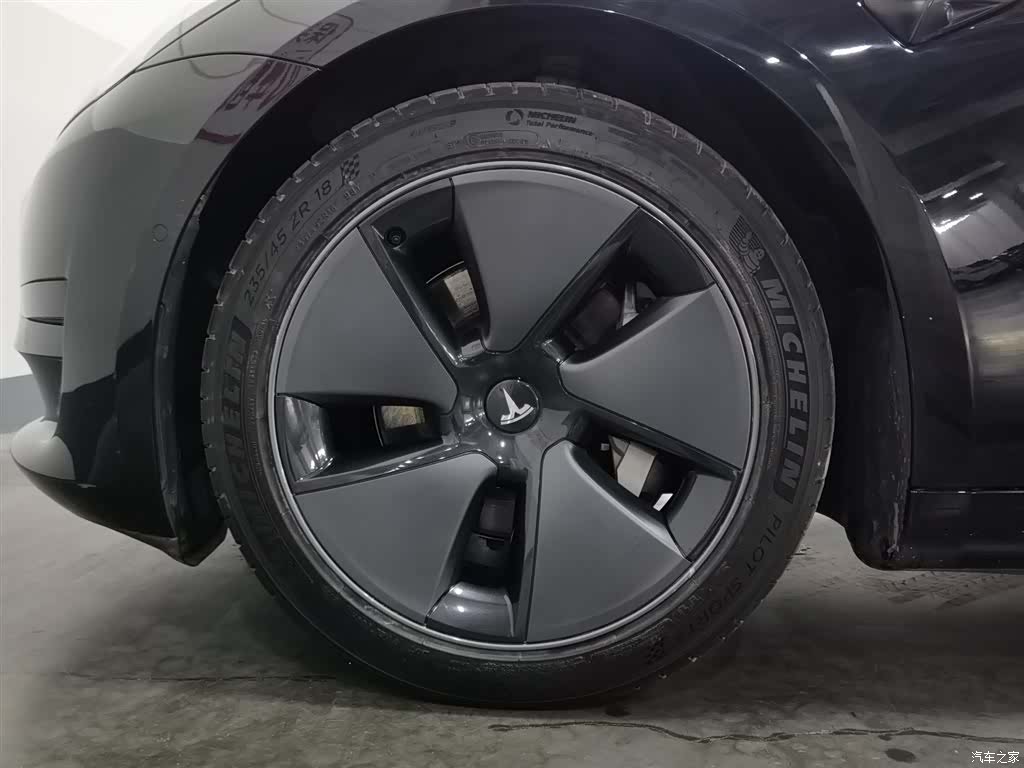 Tesla Model 3, 2022 17