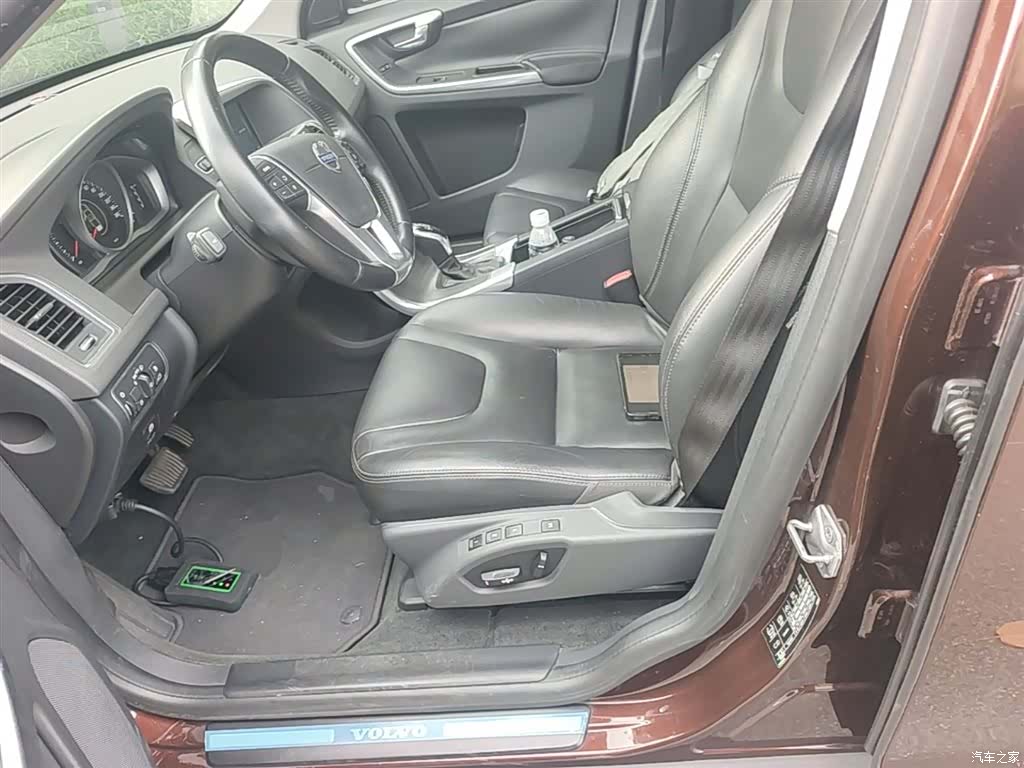 Volvo XC60, 2014 15