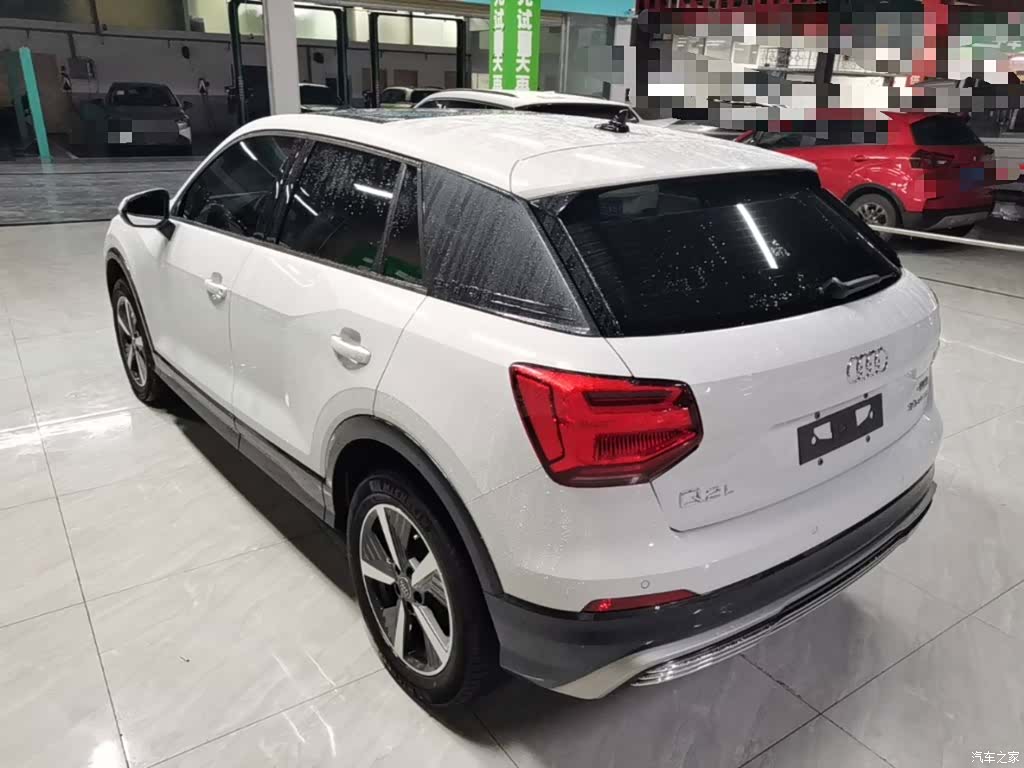 Audi e-tron, 2020 все фото