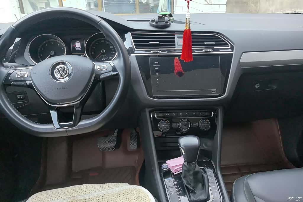 Volkswagen Tiguan L, 2020 11