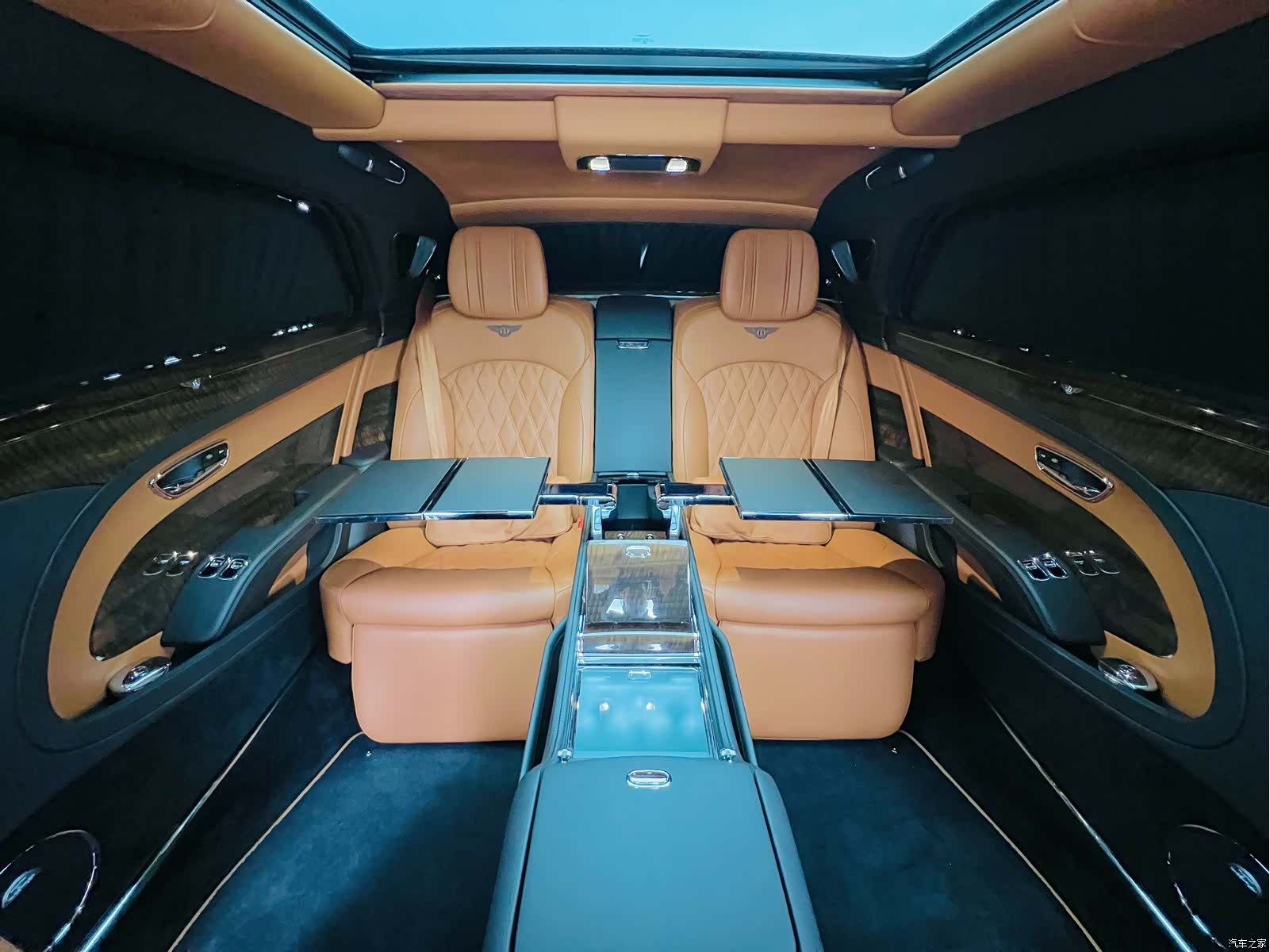 Bentley Mulsanne, 2017 11