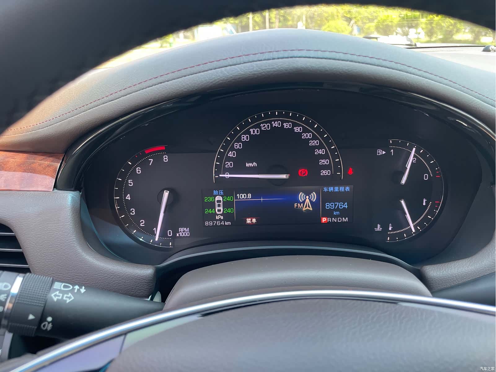 Cadillac XTS, 2017 13