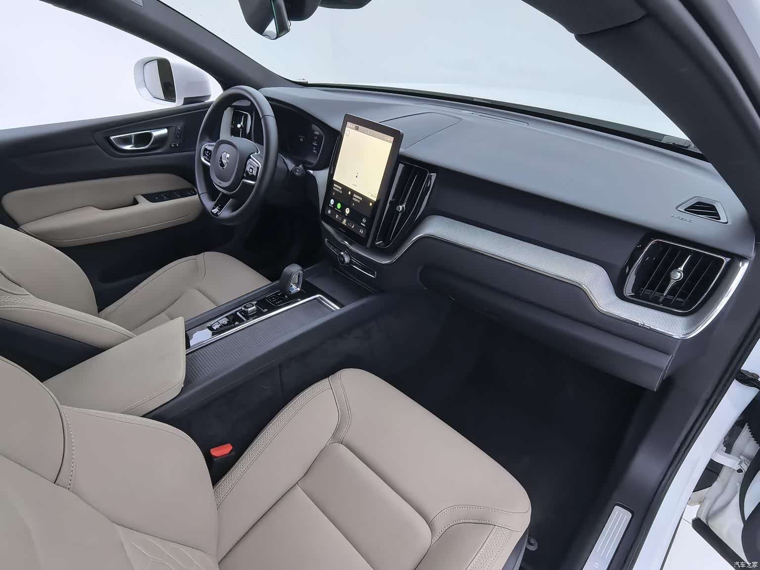 Volvo XC60, 2025 все фото