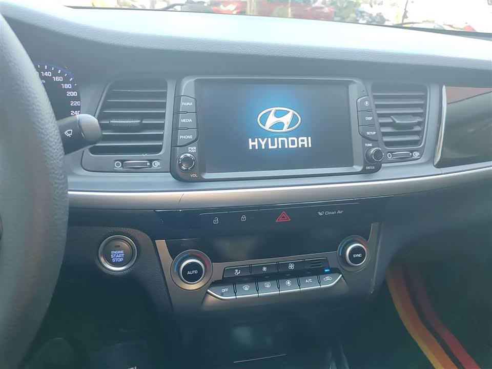 Hyundai Name picture