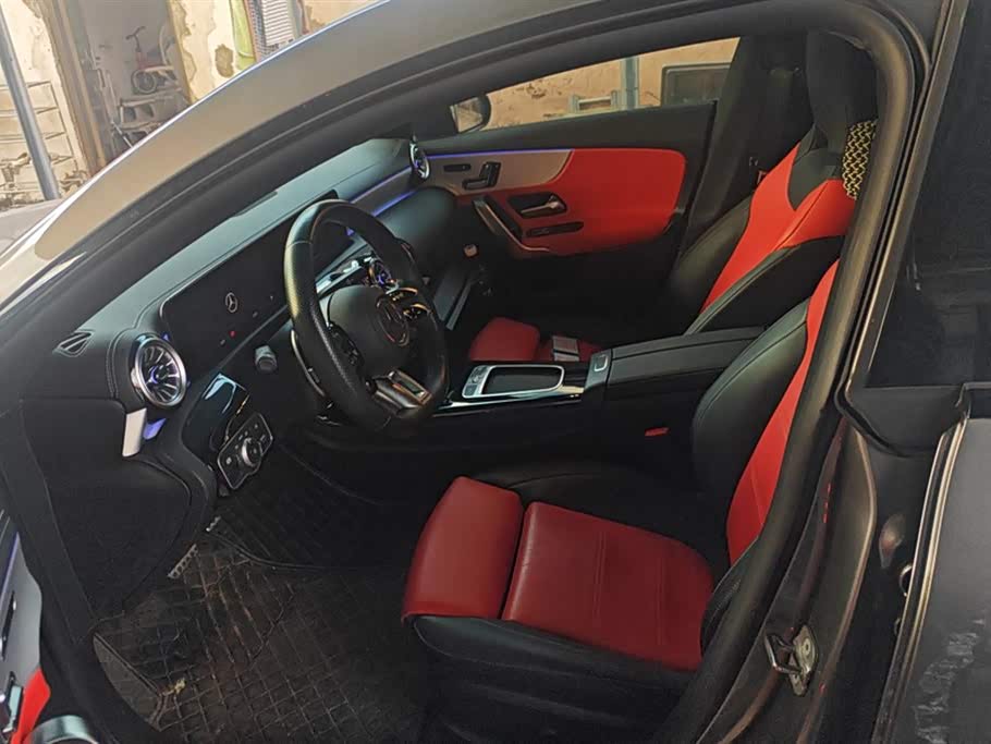 Mercedes-Benz CLA AMG