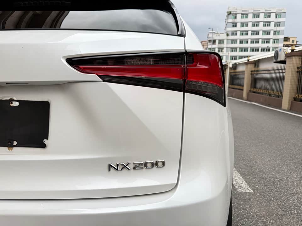 Lexus NX