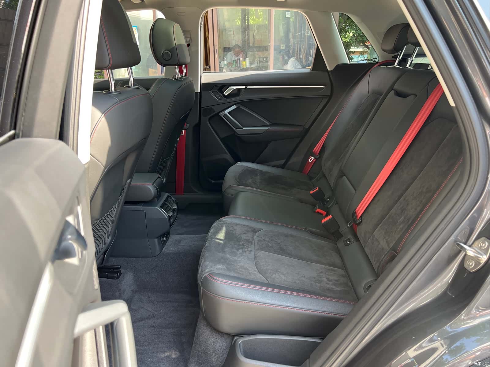 Audi Q3, 2021 9