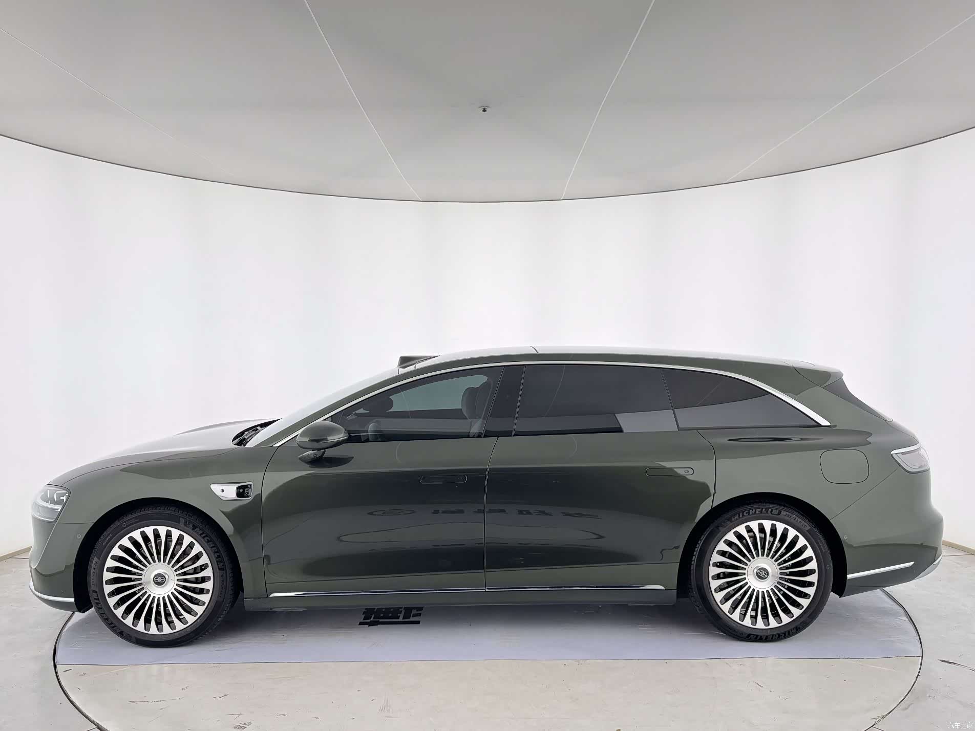 Stelato S9, 2025 4