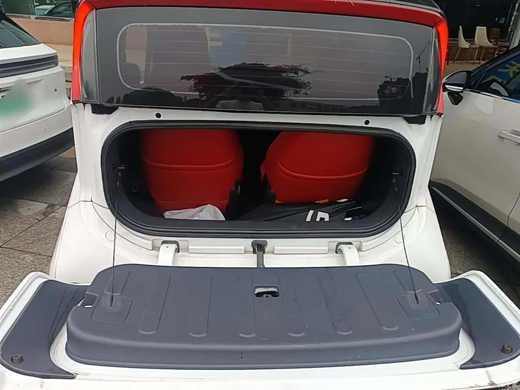 Wuling NanoEV, 2022 15