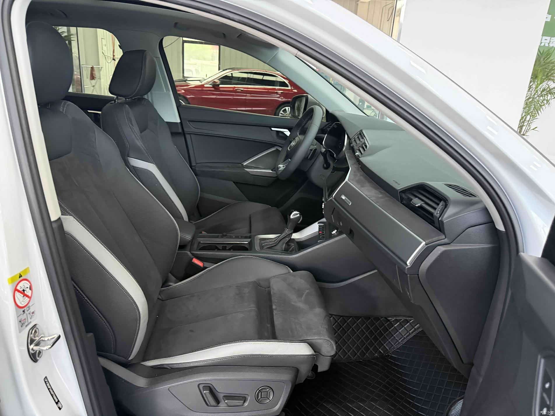 Audi Q3, 2023 23