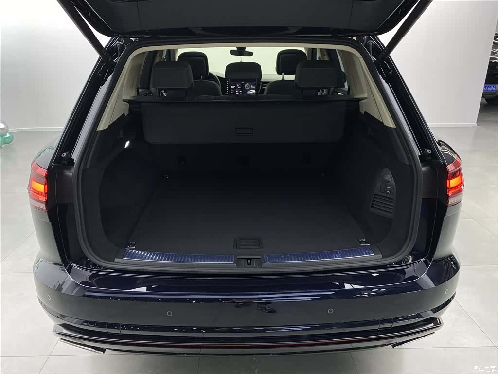 Volkswagen Touareg, 2022 31