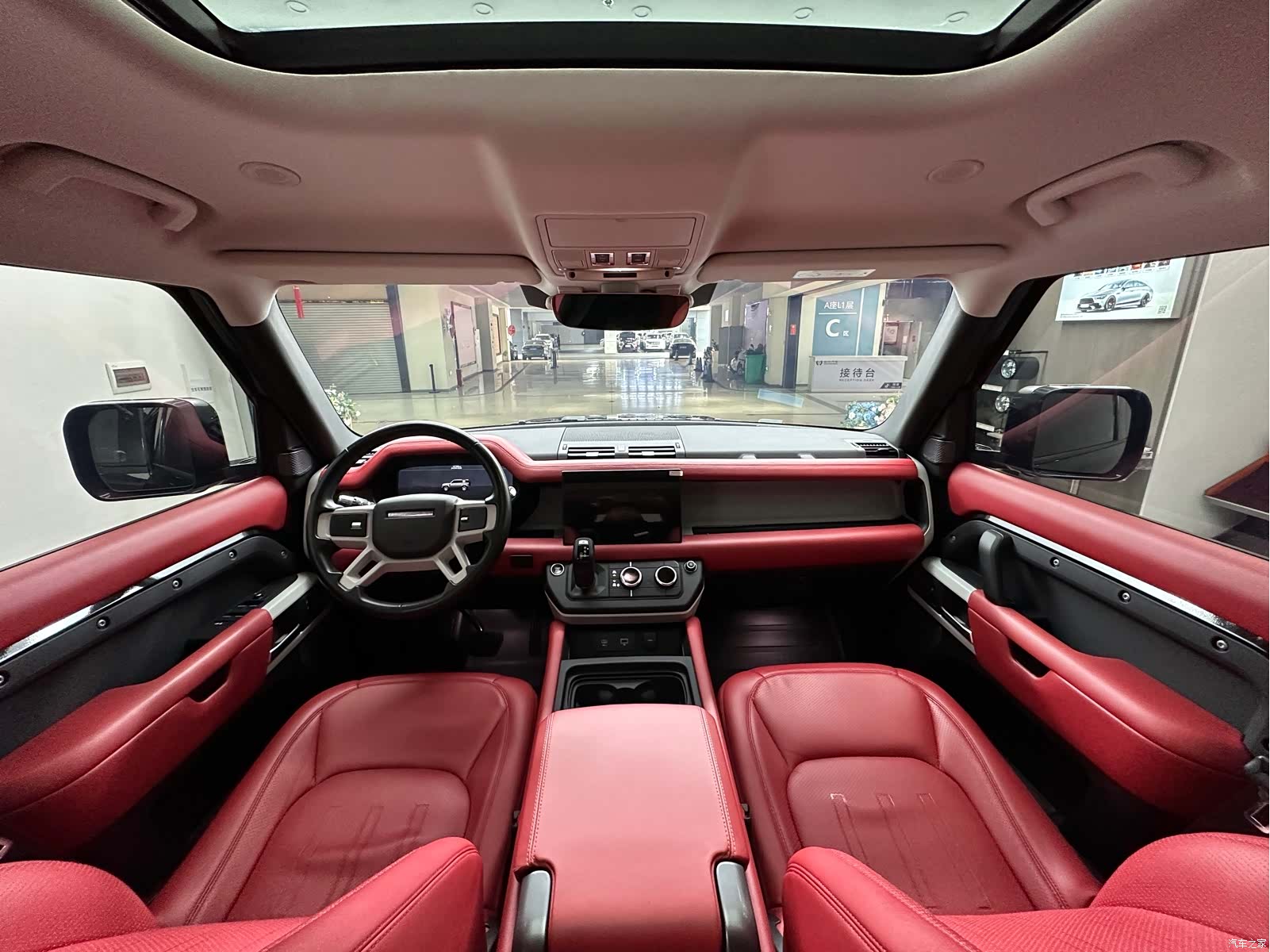 Land Rover Defender, 2022 12
