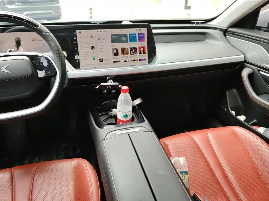 XPENG P7