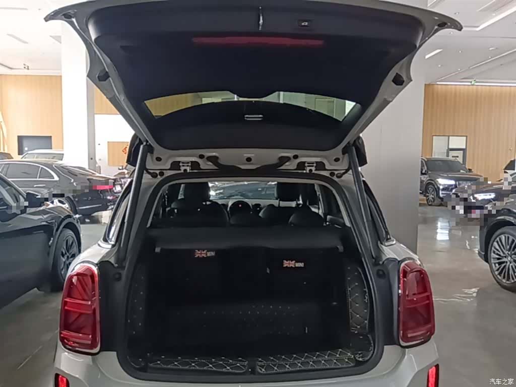 Mini Countryman, 2021 19
