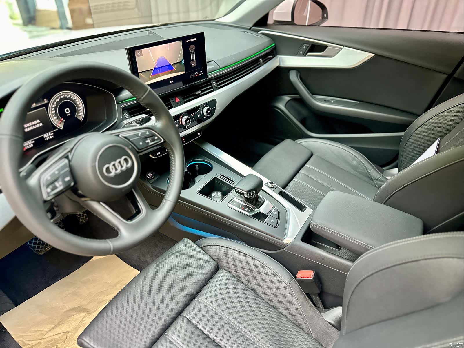Audi A4L, 2022 4