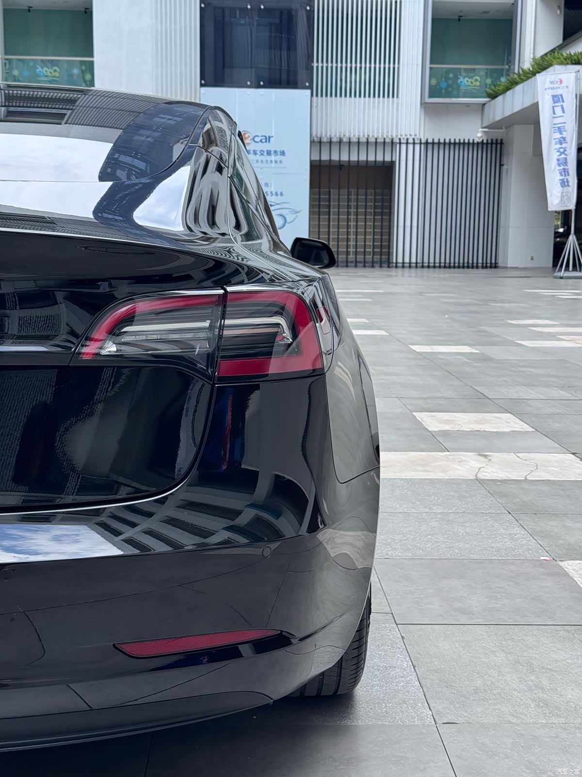 Tesla Model 3, 2021 15
