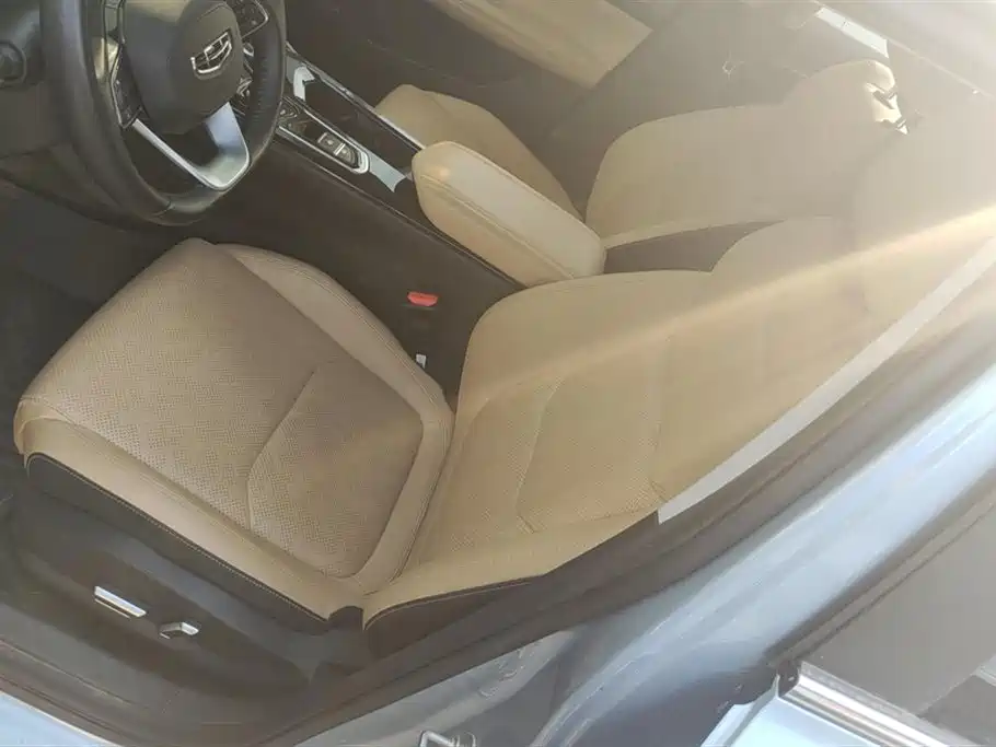 Geely Emgrand L HiP Geely Emgrand L HiP