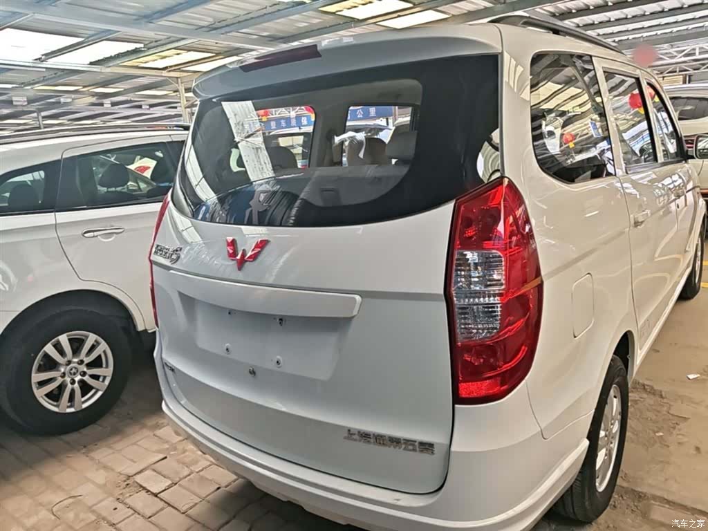 Wuling Hongguang, 2016 6