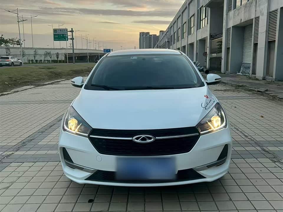 Chery Arrizo 5
