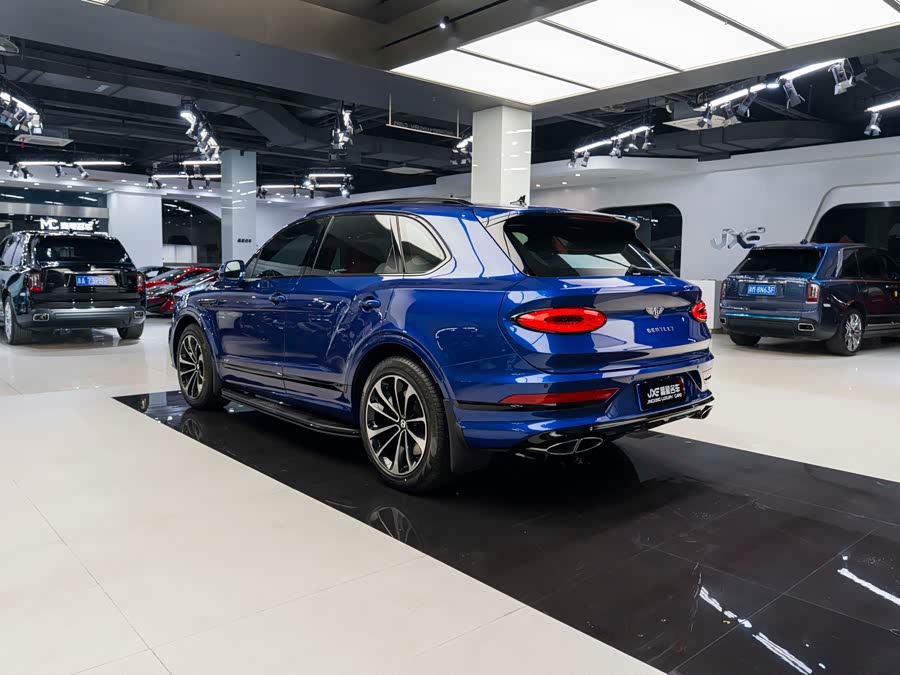 Bentley Bentayga 2021, фото 15