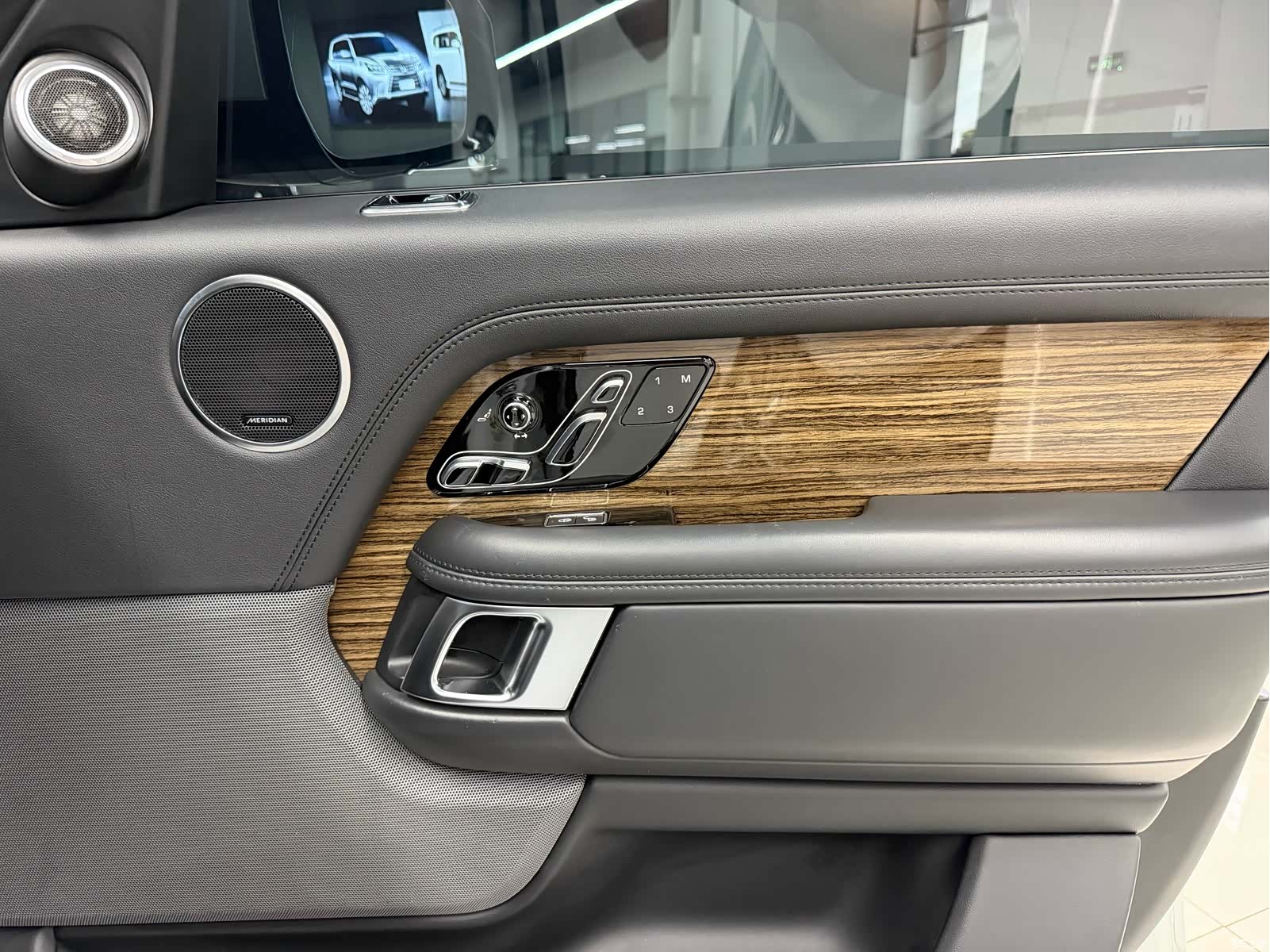 Land Rover Range Rover, 2018 15