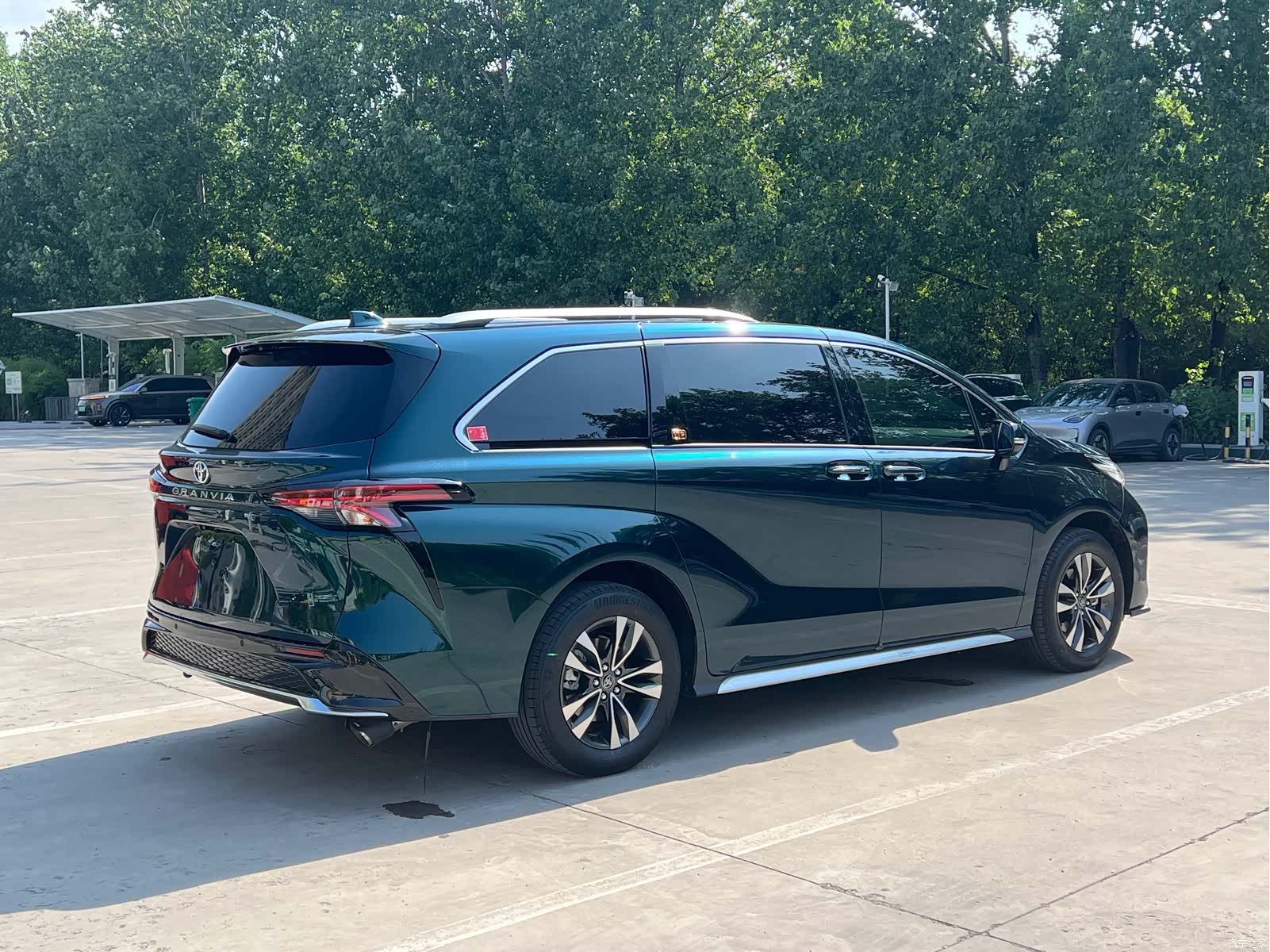 Toyota Granvia, 2026 8