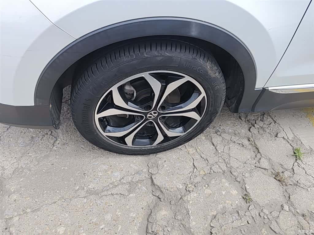 BAIC V, 2019 23
