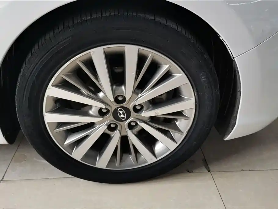 Hyundai Name picture