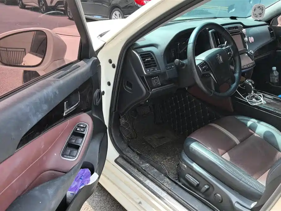 Toyota crown Toyota crown