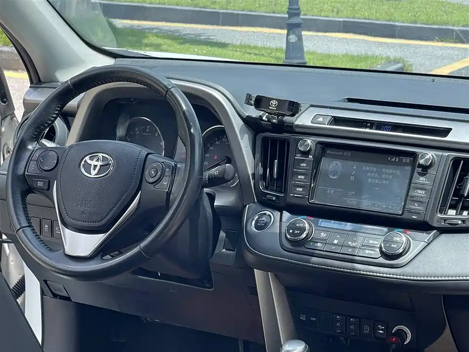 Toyota RAV4 Rongfang
