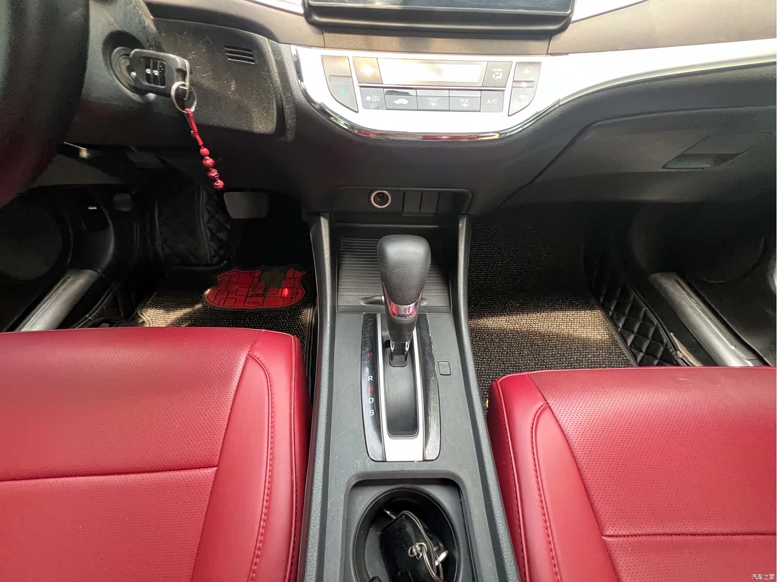 Honda Jade, 2017 13