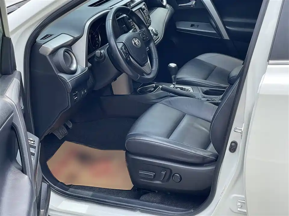 Toyota RAV4 Rongfang