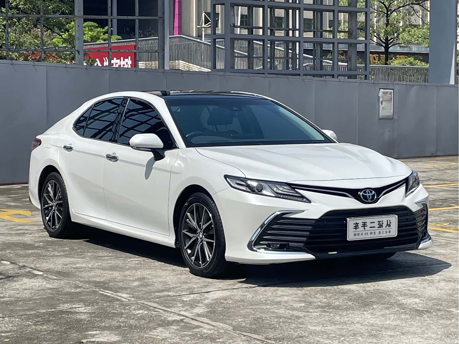 Toyota Camry, 2023 3