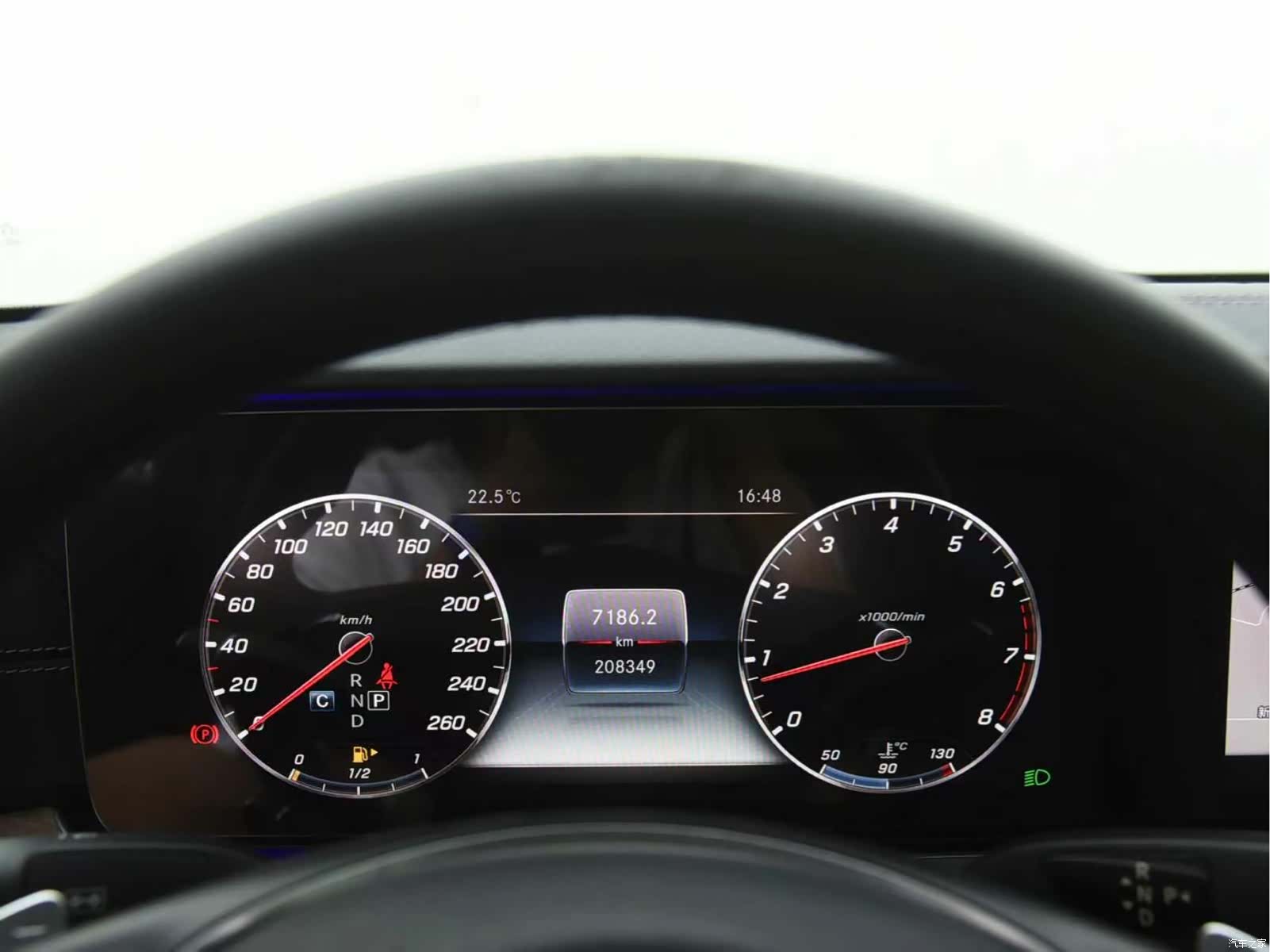 Mercedes-Benz E-Class, 2017 11