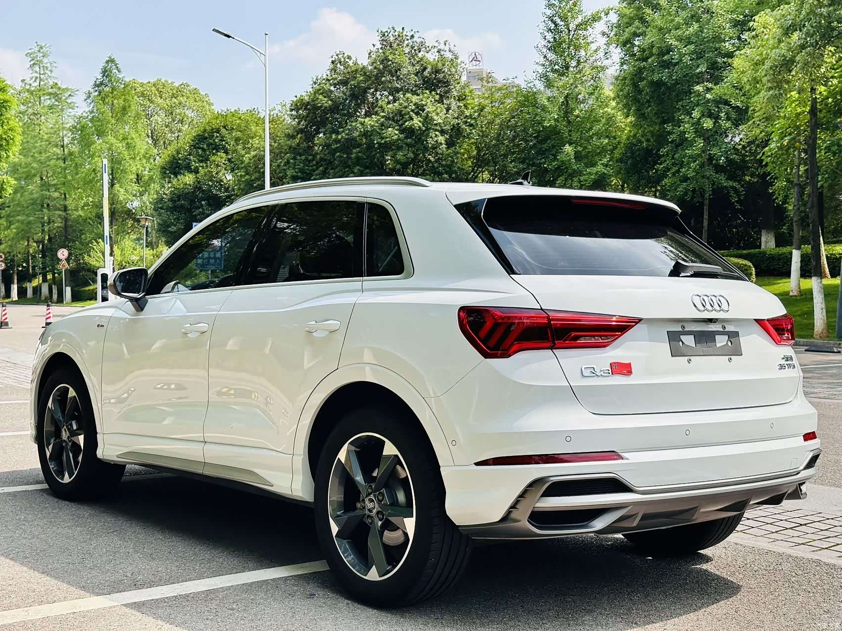 Audi Q3, 2022 12