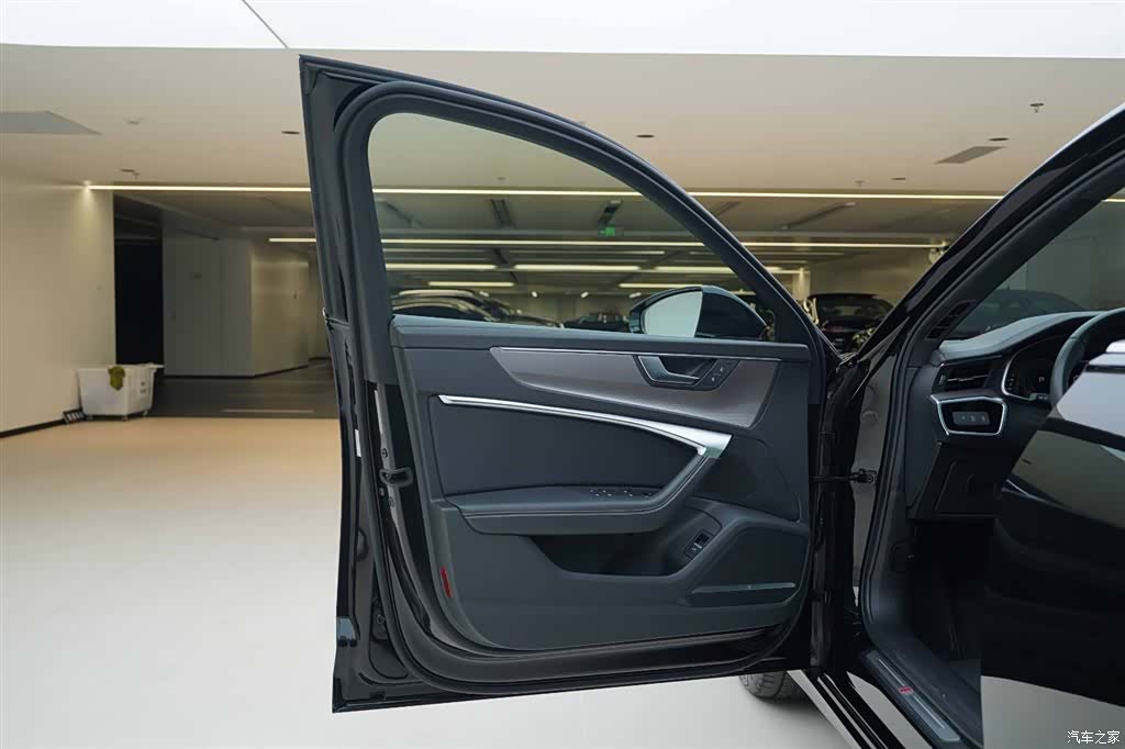Audi A6L, 2022 17