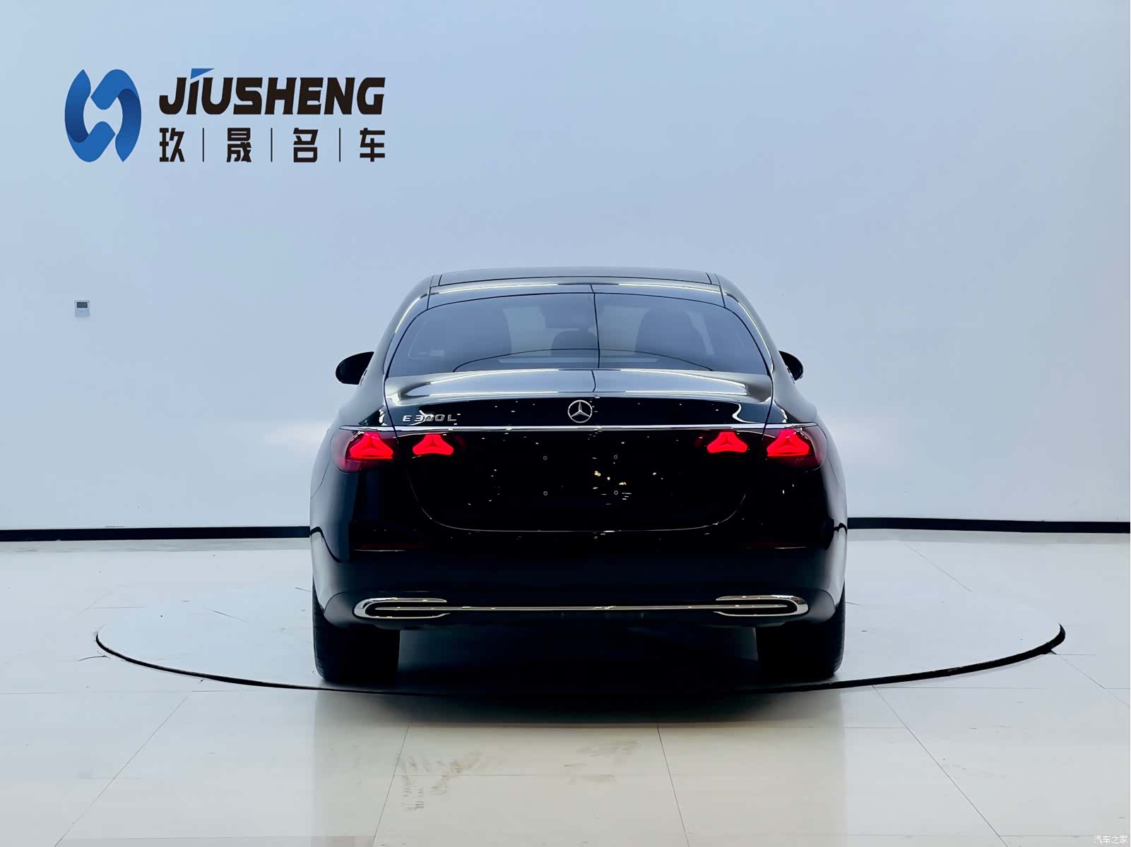 Mercedes-Benz E-Class, 2024 4