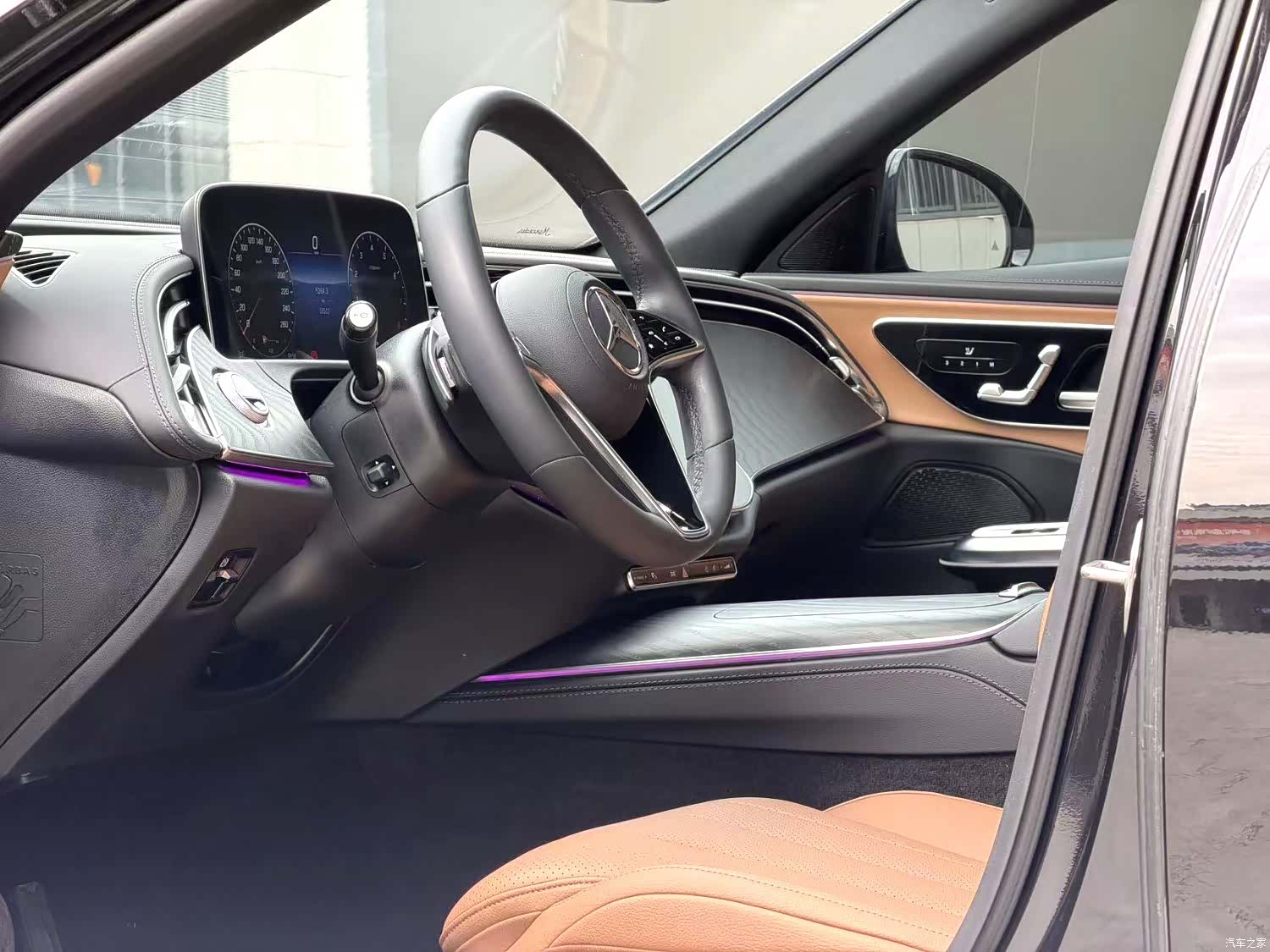 Mercedes-Benz E-Class, 2024 6
