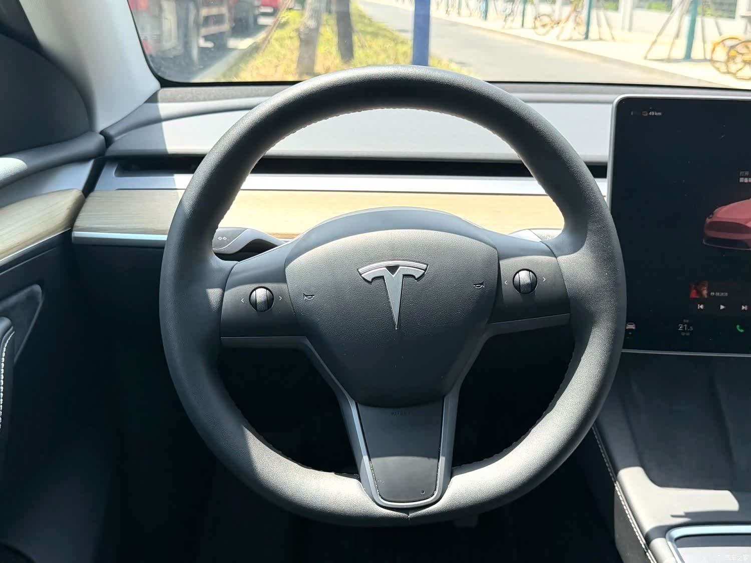 Tesla Model Y, 2023 9