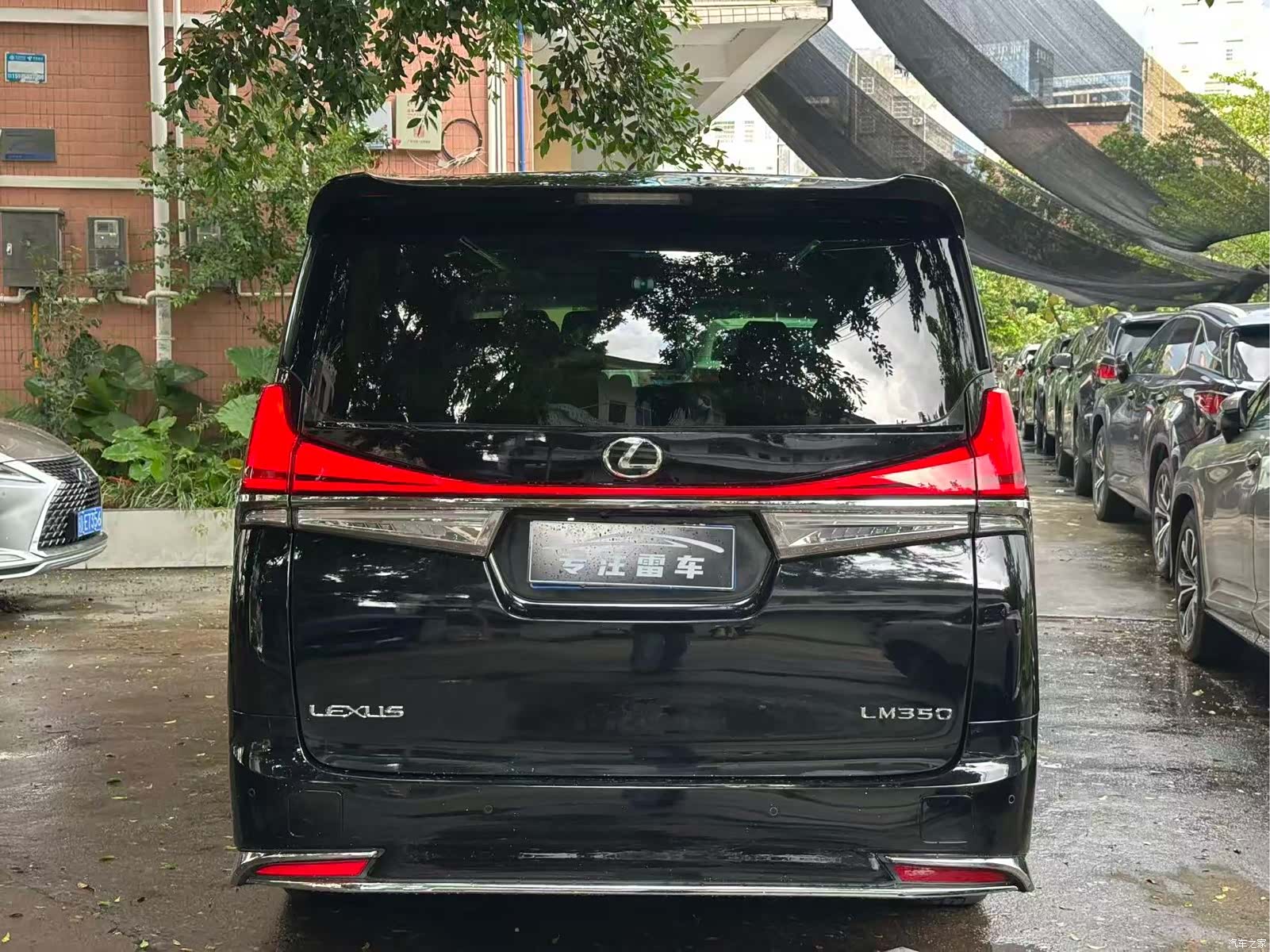 Toyota Alphard, 2019 8