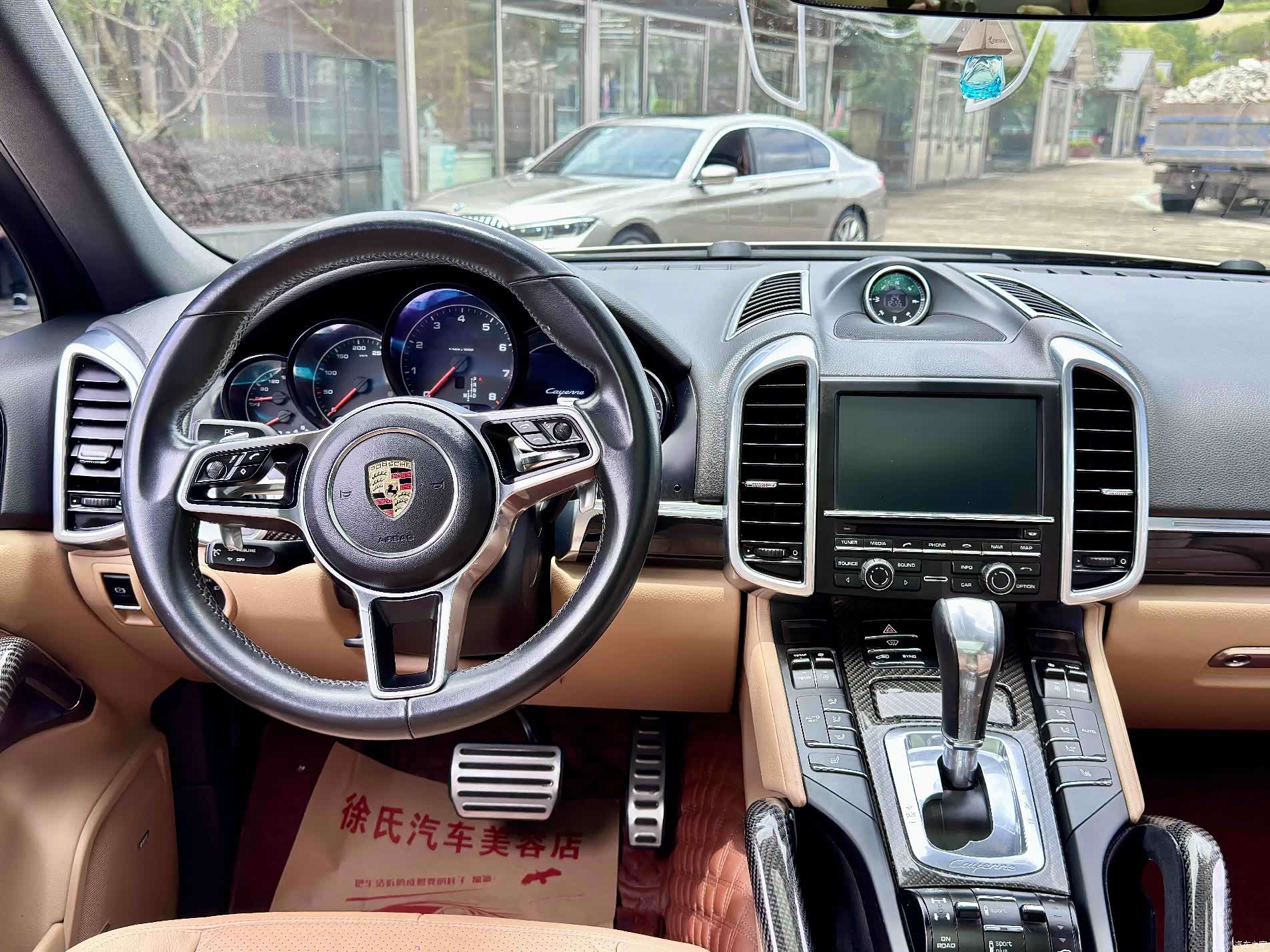 Porsche Cayenne, 2016 9